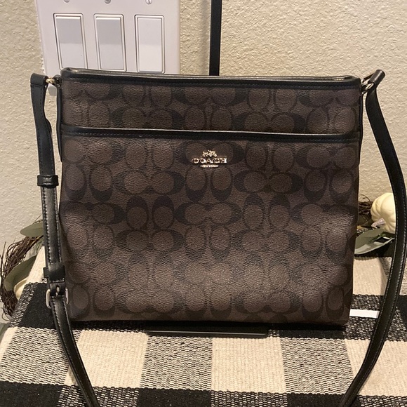 Coach Crossbody in Brown and Black Like new - Picture 1 of 9